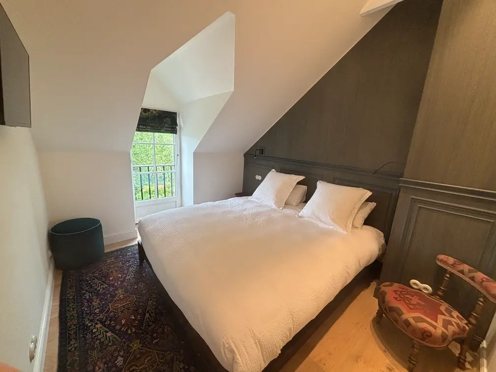 Master suite